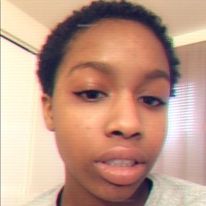 Meet your Posher, Kadija